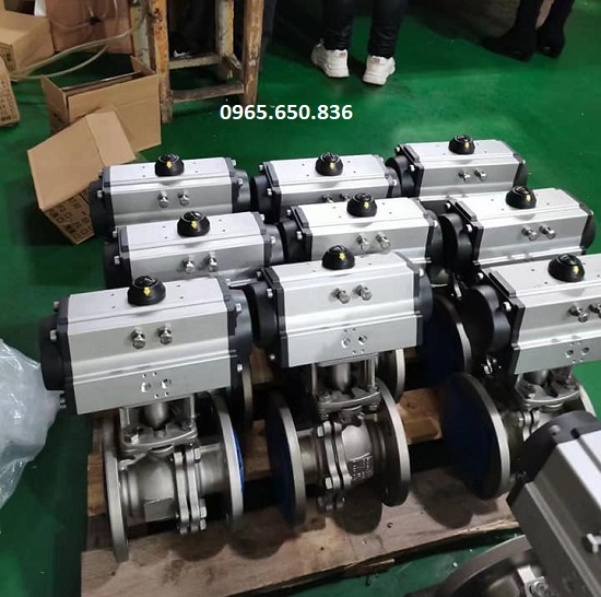 Van bi mặt bích điều khiển bằng khí nén